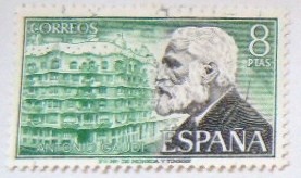 ANTONIO GAUDI