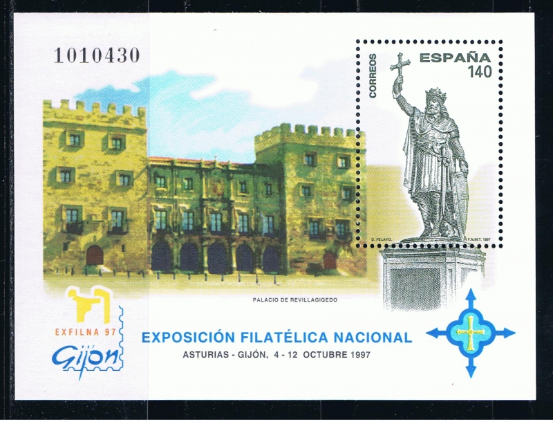 Edifil  3512  Exposición Filatélica Nacional. Exfilna´97.  Monumento a Don Pelayo con la Cruz de la 