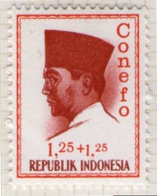 4 Achmed Sukarno