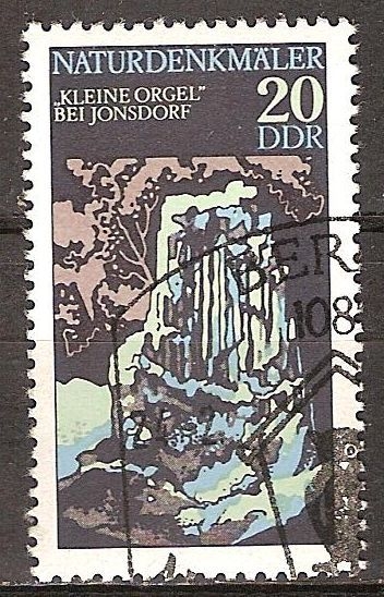 Fenómenos Naturales.Roca cara cerca de Jonsdorf-DDR. 