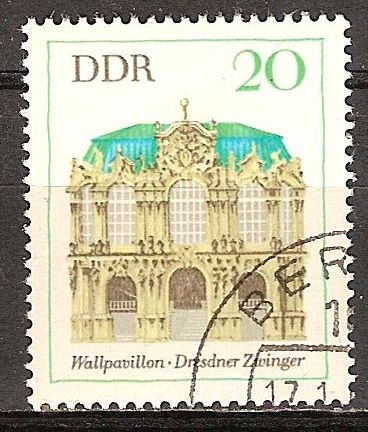 Muro de pabellón de la Zwinger de Dresde (DDR).