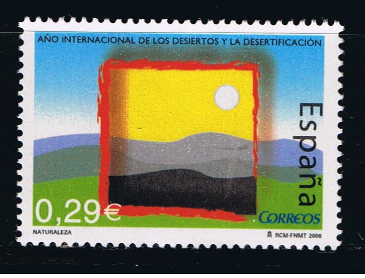 Edifil  4222  Año Internacional de los Desiertos y la Desertificación.  