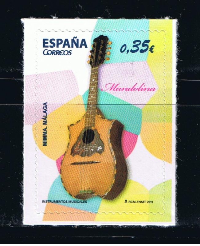 Edifil  4630  Instrumentos musicales.  