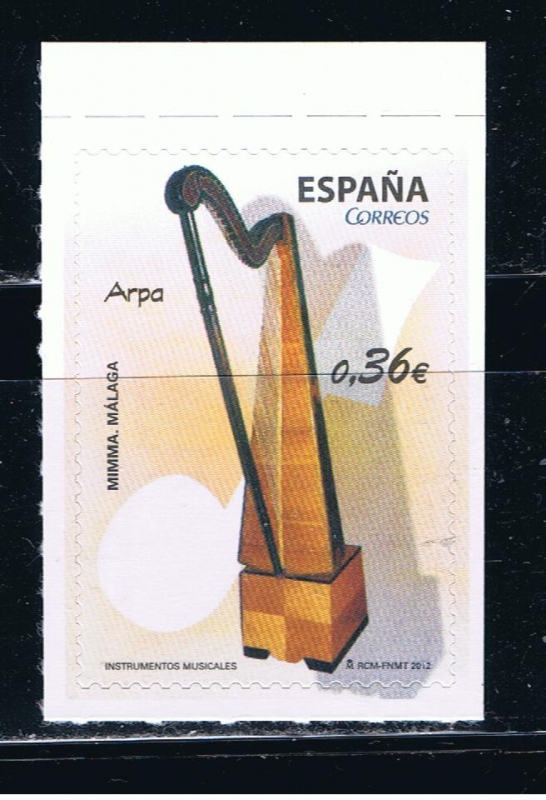 Edifil  4710  Instrumentos musicales.  