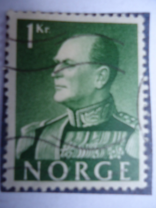 Rey Olav V de Noruega, 1903-1991