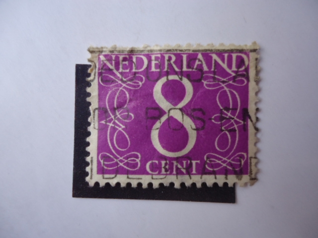 Nederland - 8 Cent. (M/691)