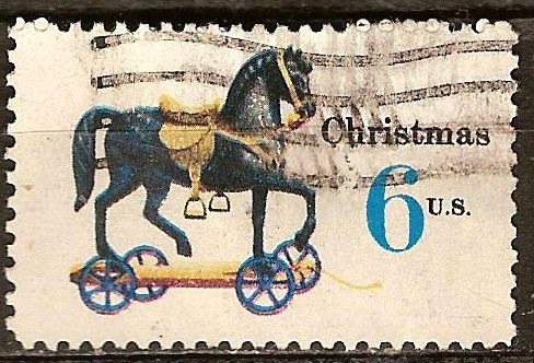 Navidad 1970.Caballo de juguete en las ruedas.