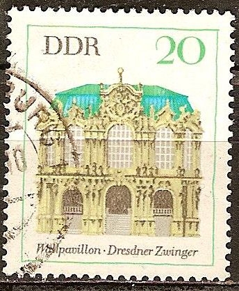 Muro de pabellón de la Zwinger de Dresde (DDR).