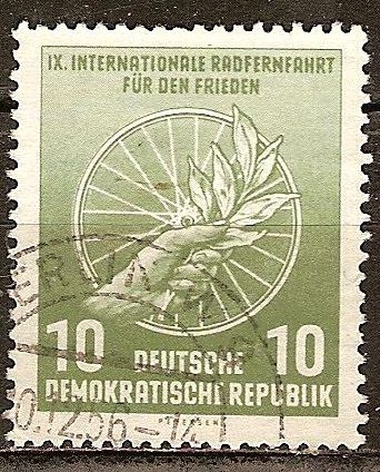 Novena carrera ciclista internacional para la paz (DDR).