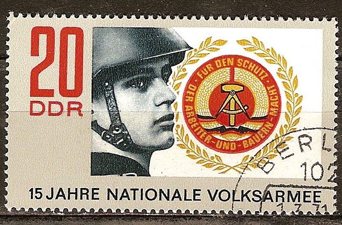 15 años del Ejército Nacional Popular (NVA) DDR.