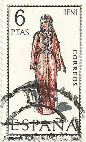 TRAJES TÍPICOS ESPAÑOLES. GRUPO III. Nº 25. IFNI. EDIFIL 1898