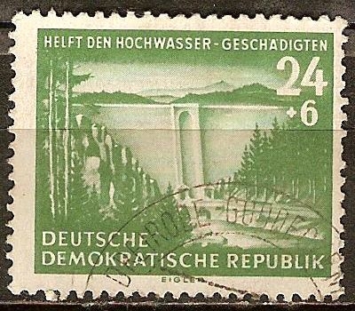  Ayuda a las víctimas de las inundaciones(DDR).