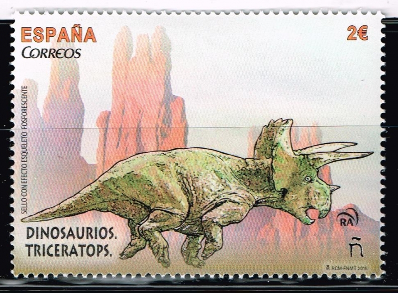 Edifil  4967  Dinosaurios.  