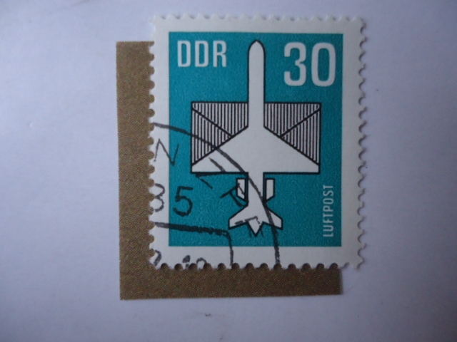 Alemania DDR - Airmail (Mi/2752)