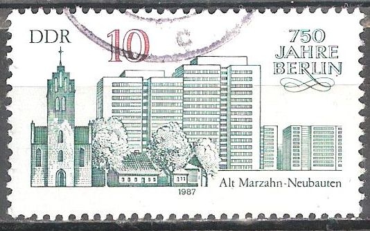 750 años de Berlín, Alt-Marzahn y nuevos edificios (DDR).