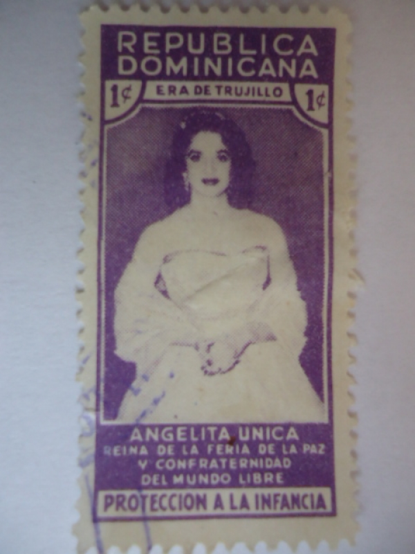 Helenita Trujillo )Hija del Dictador Rafael Leónidas Trujillo - Unica Reina, de la Feria de la Paz y