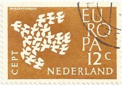 SERIE EUROPA 1961. PALOMAS DE LA PAZ, VALOR FACIAL 12 cts. YVERT NL 738