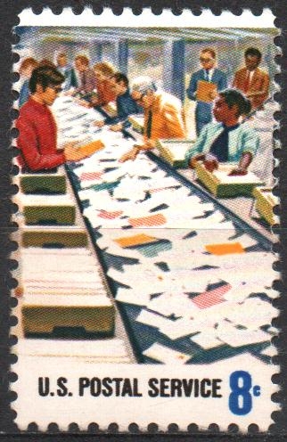 TRIBUTO  A  LOS  EMPLEADOS  DE  LA  USPS.  CARTAS  SOBRE  BANDA  TRANSPORTADORA.