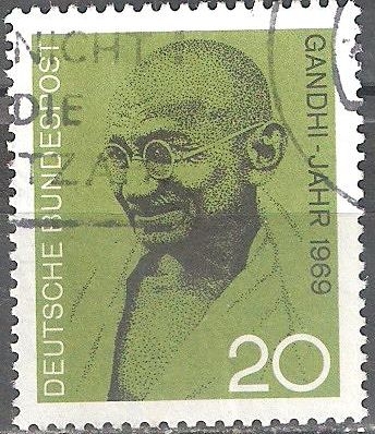 Mohandas Karamchand Gandhi (Mahatma), 1869-1948, líder del movimiento de independencia de la India.