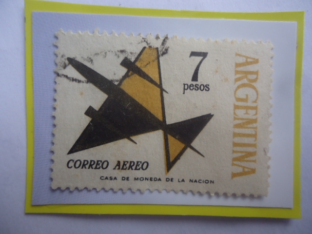 Correo Aéreo-Avión Estilizado- (ARGENTINA escrita de arriba hacia abajo)-Sello de m$n 7 peso moneda 