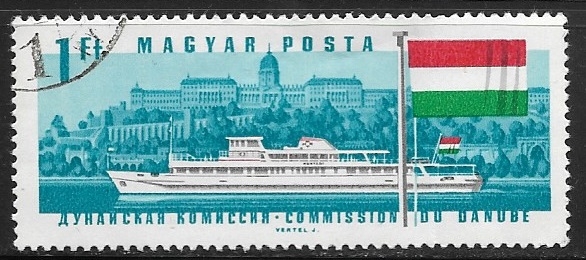 Diesel Ship Hunyadi, Buda Castle, Hungarian Flag