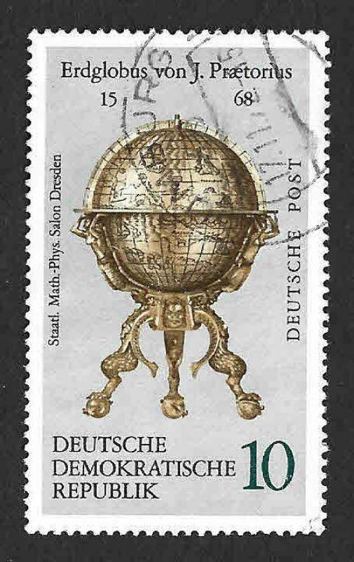 1403 - Globos Terrestres de la Colección Nacional de Matemáticas y Física (DDR)