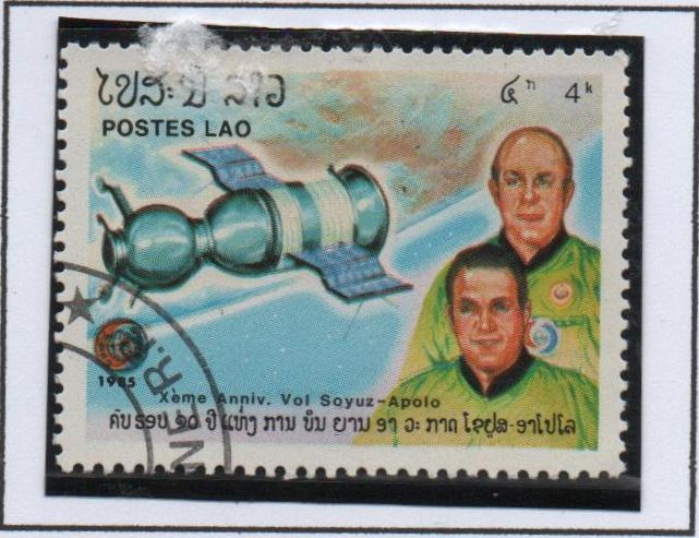 Vuelo d' Apolo-Soyuz, 10 Anv.