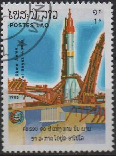 Vuelo d' Apolo-Soyuz, 10 Anv.