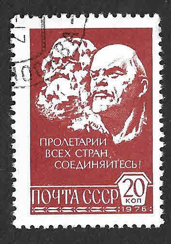 4525 - Lenin y Karl Marx