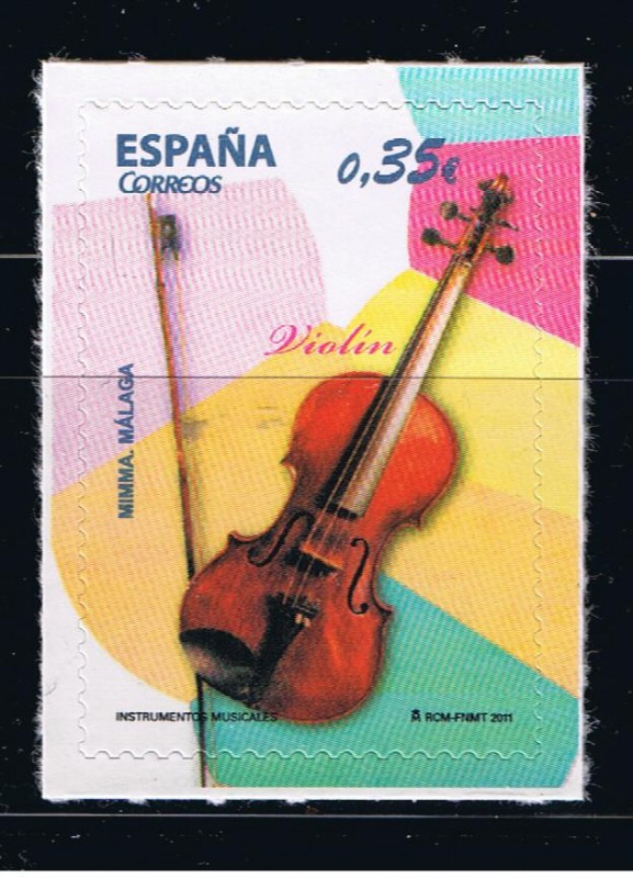 Edifil  4630  Instrumentos musicales.  