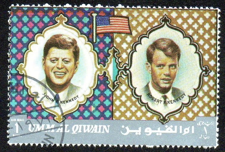 UMM Al QIWAIN - John y Robert Kennedy