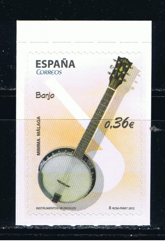 Edifil  4712  Instrumentos musicales.  