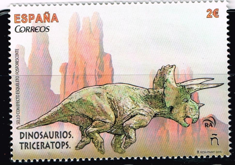 Edifil  4967  Dinosaurios.  